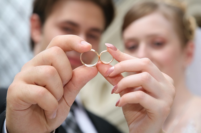 wedding couple with rings