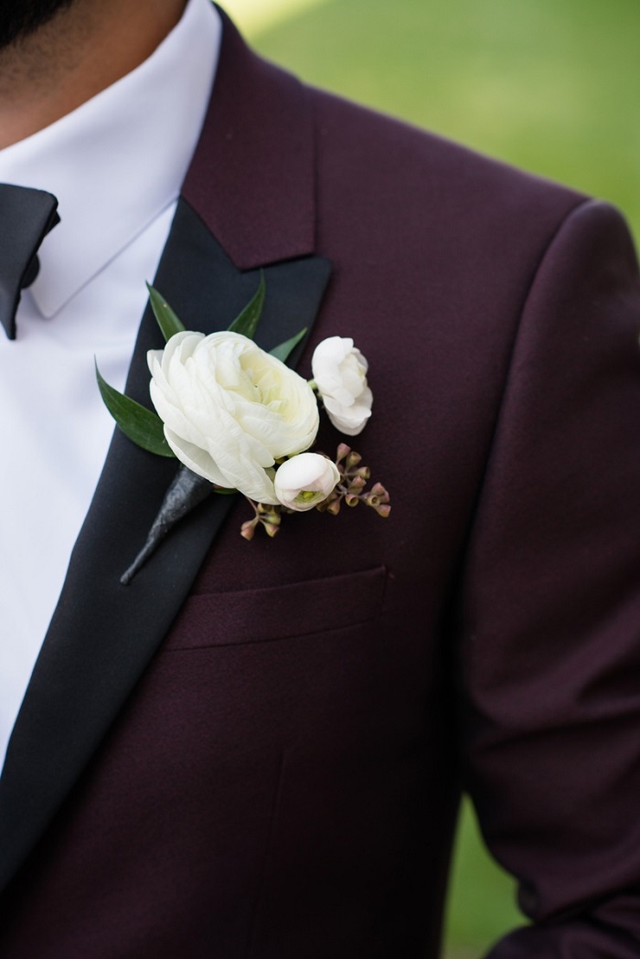 Stunning & Elegant burgundy + Gold Fall Wedding Ideas