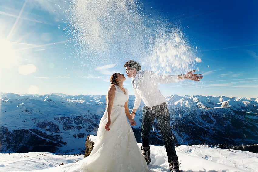 Winter weddings - 123WeddingCards