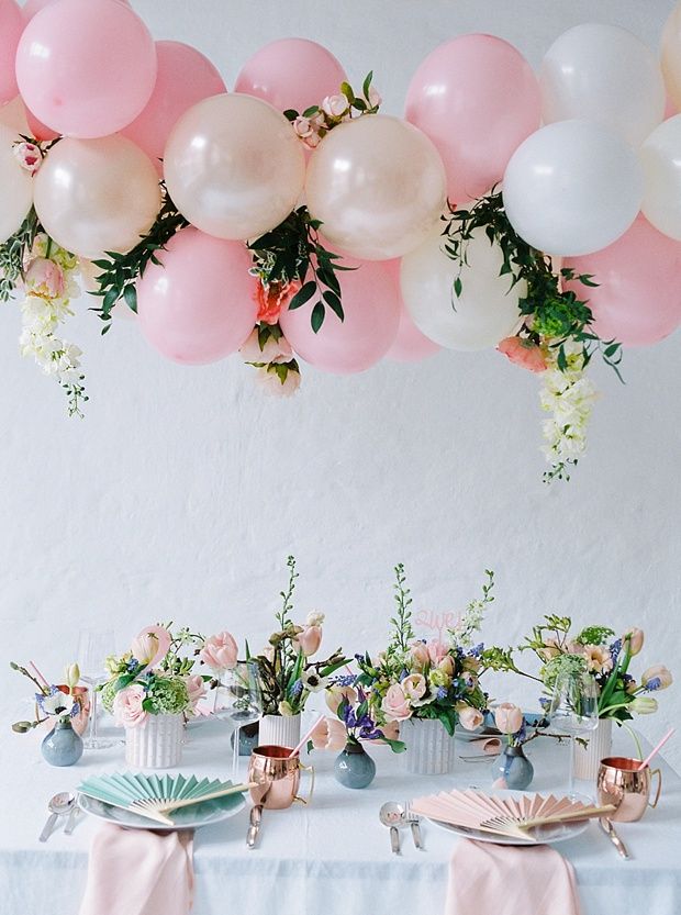 Use of Balloons as props for wedding photographs