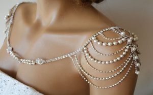 Time to Purchase Wedding Dress – An Ultimate Guide