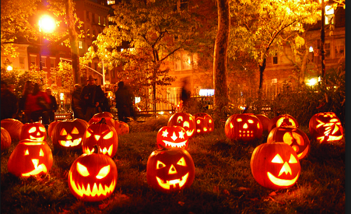 Spooky Halloween Decoration Ideas To Turn Home Into Haunted House