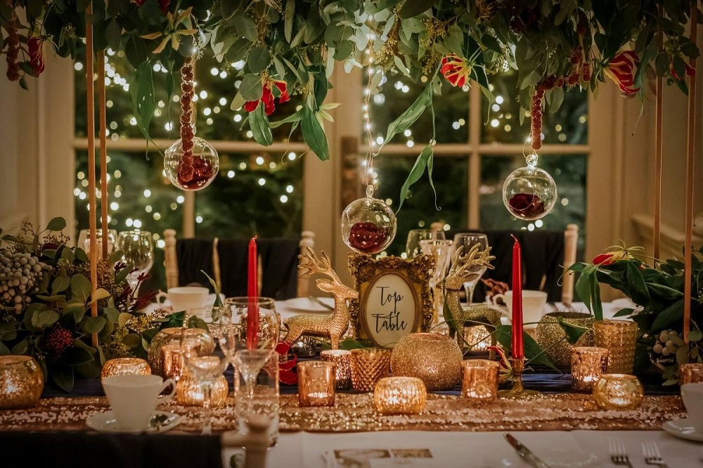 Christmas Wedding Decor